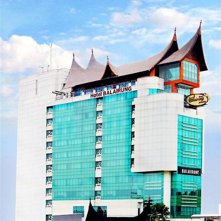 Horison Balairung Jakarta Exteriör bild